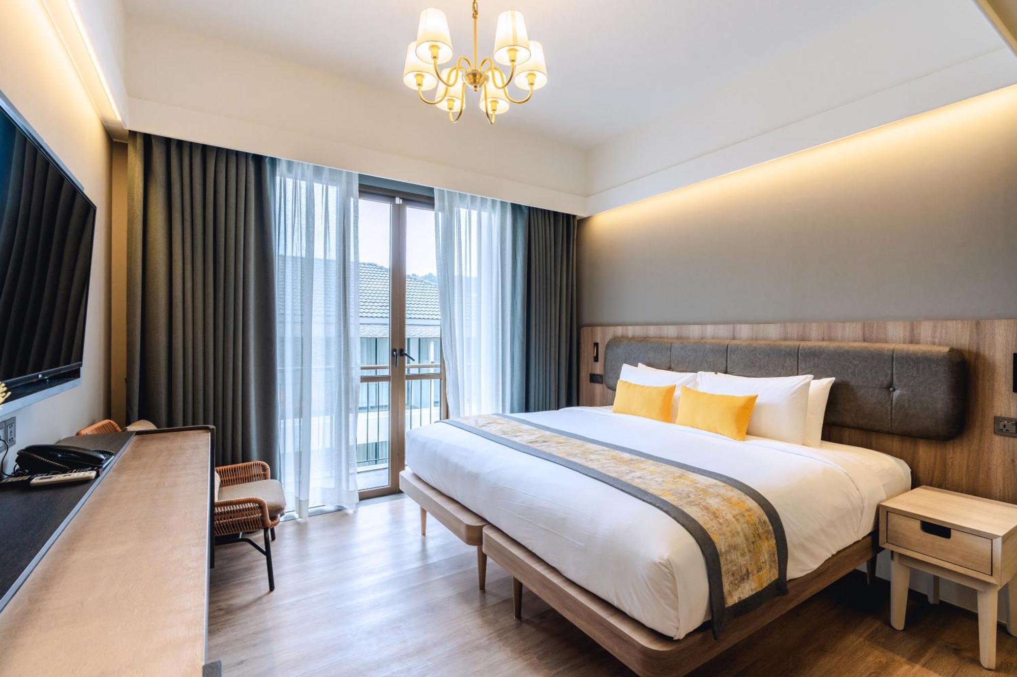 Bandalo Boutique Hotel - Patong Beach Road Luaran gambar